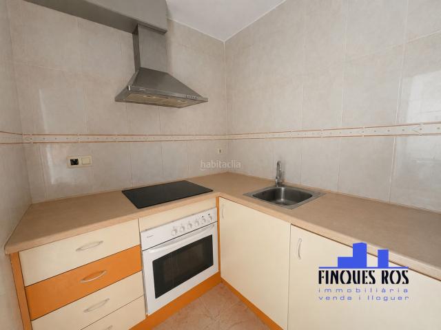 Piso en venta en Vinaròs, Casco Urbano. ¡TU NUEVO HOGAR TE ESPERA EN EL CORAZÓN DE VINARÒS!. Pisos.
