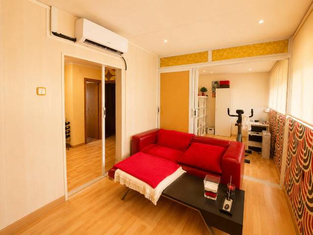 Piso en Venta en Vinyets Molí Vell