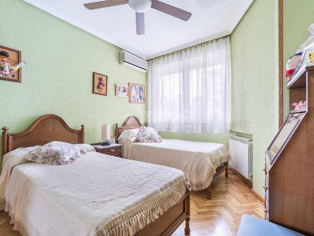 Piso en Venta en Virgen del Cortijo Manoteras