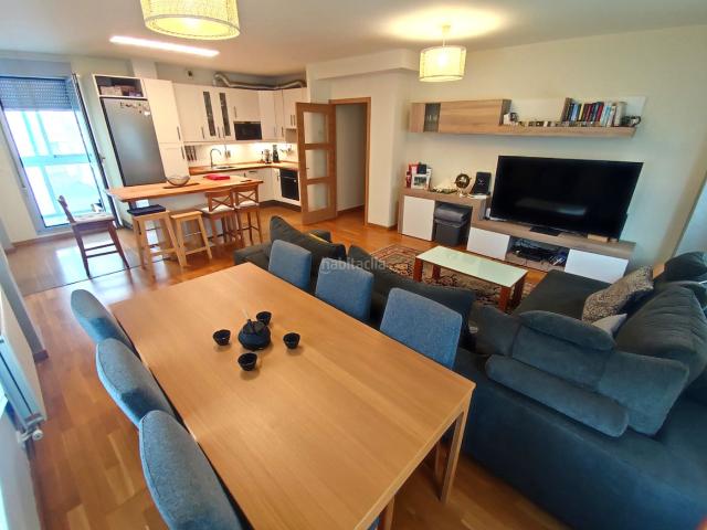 Piso en venta en Vitoria Gasteiz, Zabalgana. INMOBILIARIA AGURAIN VENDE VIVIENDA VPO. Pisos Vitoria.