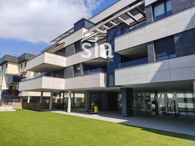 Piso en venta en Vitoria Gasteiz, Aretxabaleta. SIA INMOBILIARIA Vende piso en Zumabide. Pisos Vitoria.