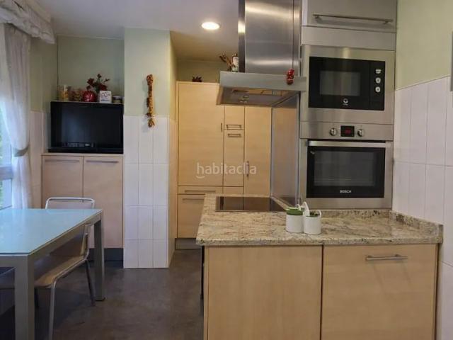 Piso en venta en Vitoria Gasteiz, Desamparados. VENTA EN EXCLUSIVA EN C FUENTE DE LA SALUD SANTA LUCÍA. Pisos Vitoria.