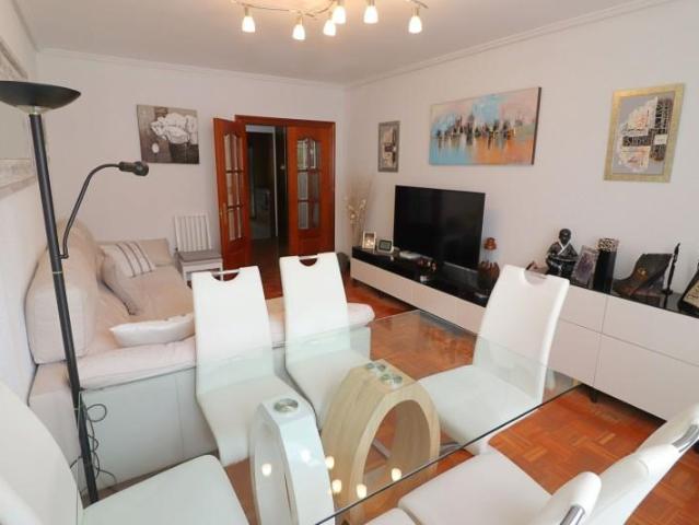 Piso en venta en Vitoria Gasteiz, Lakua 13