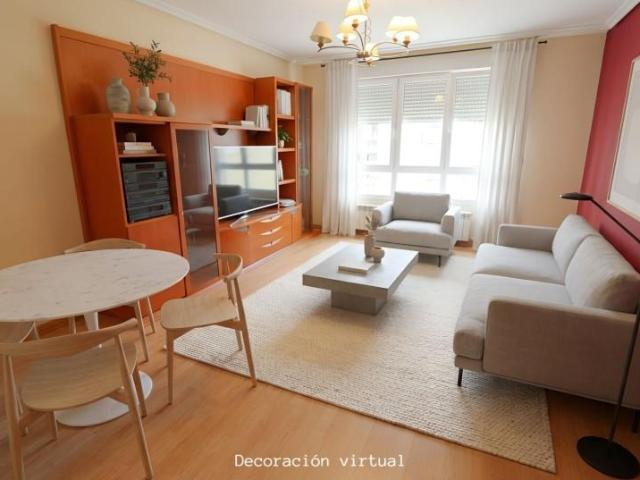 Piso en venta en Vitoria Gasteiz, Lakua 13