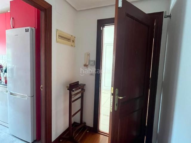 Piso en venta en Voto. Coqueto bajo de 2 habitaciones en Badames en urbanizacion con piscina. Pisos.