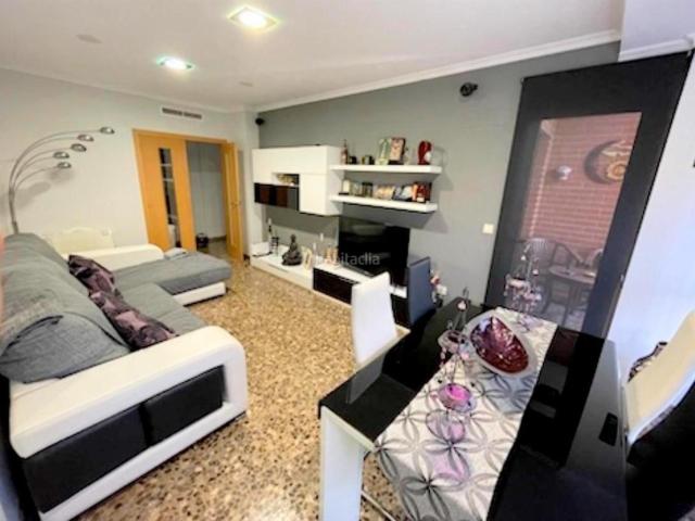 Piso en venta en Xàtiva. PRIMERA PLANTA CON PATIO Y PLAZA DE PARKING. Pisos.