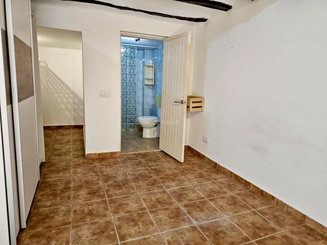 Piso en venta en Xixona. Encantadora casa de pueblo en Jijona con buenas vistas. Pisos.