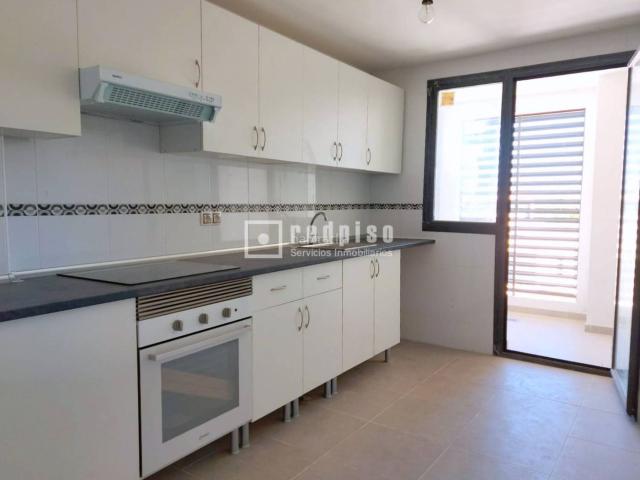 Piso en venta en Yuncler. FANTASTICO PISO EN YUNCLER!. Pisos.
