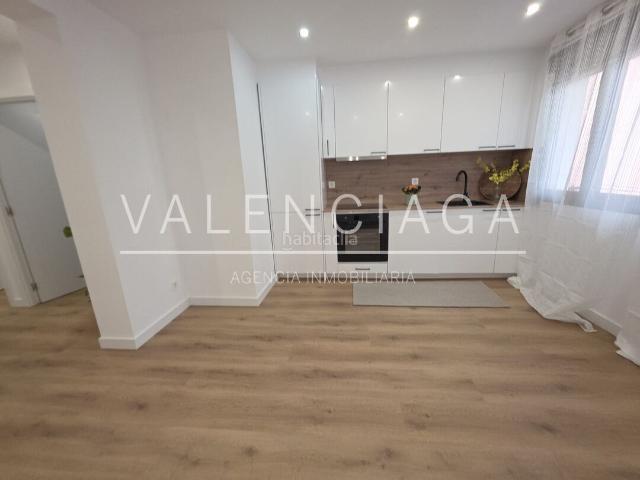 Piso en venta en Zumarraga. Vivienda en venta en Urretxu reformada. Pisos.