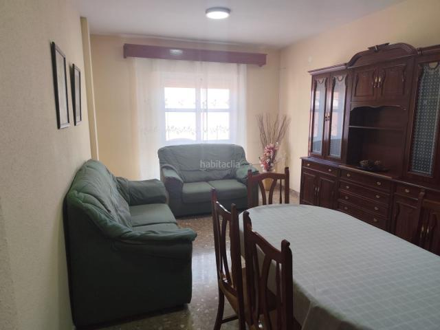 Piso en venta en Zafra. PISO SEGUNDA PLANTA SIN ASCENSOR, 4 DORMITORIOS, SALON, COCINA AMUEBLADA, BAÑO, ASEO Y TERRAZA LAVADERO. Pisos.