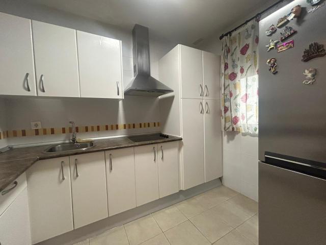 Piso en venta en Zaidín – Granada | 2 dormitorios | Balcón | Ascensor