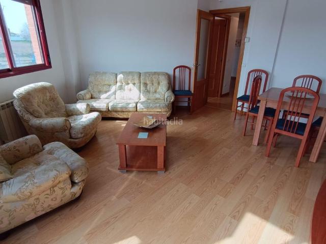Piso en venta en Zamora, Pinilla. VENTA DE PISO V.P.O. EN ZAMORA ZONA SAN FRONTIS, 3 DORMITORIOS, 2 BAÑOS, GARAJE, TRASTERO. Pisos.