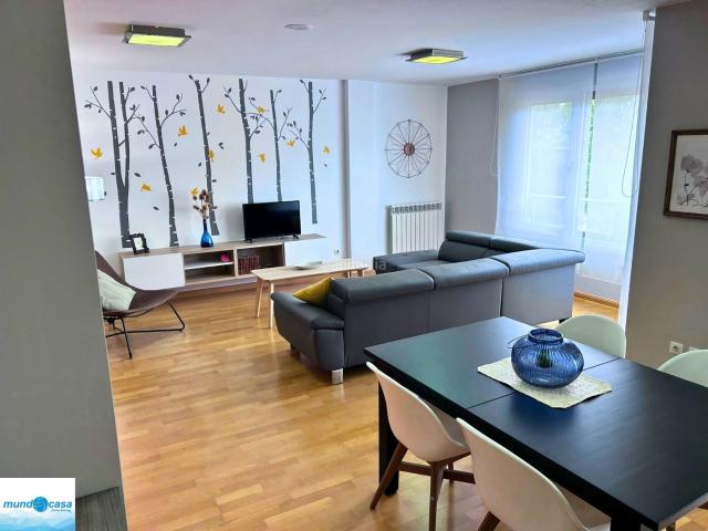 Piso en venta en Zaragoza, Miralbueno. Pisos.