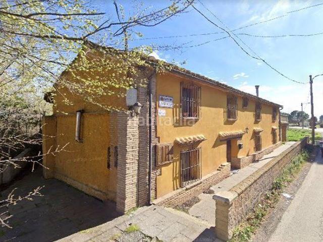 Piso en venta en Zaragoza, Monzalbarba. Casa en venta en cmno De la Estacion. Pisos.