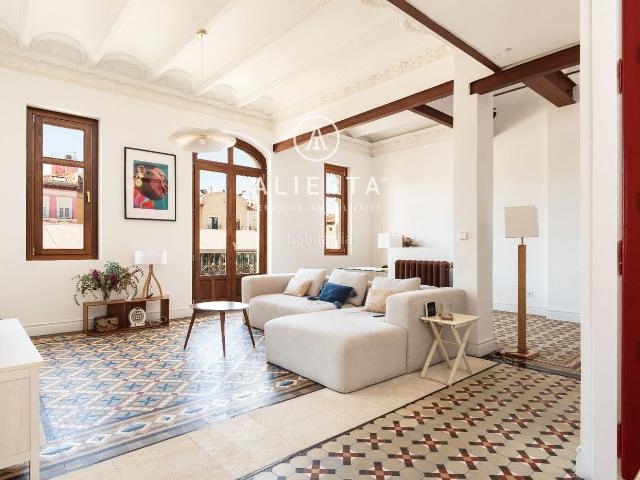 Piso en venta en Zaragoza, Alfonso. Vivienda singular Avda. Cesar Augusto. Pisos.