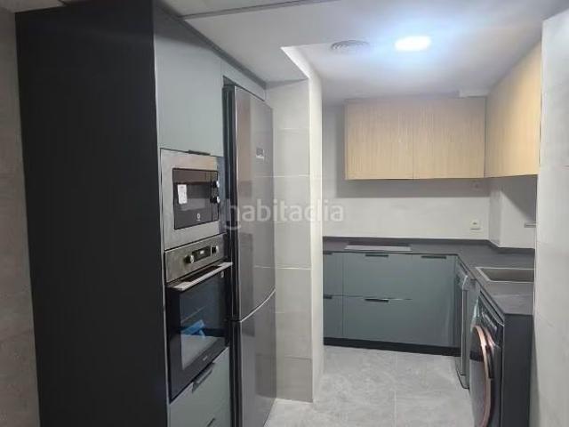 Piso en venta en Zaragoza, Ciudad Jardín Parque Roma. Espectacular vivienda totalmente reformada, con garaje y trastero en la misma finca. Lista para disfrutar desde el primer día. Pisos.