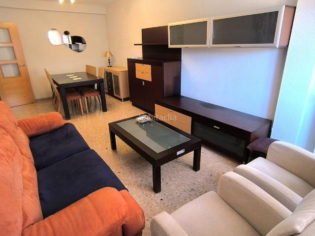 Piso en venta en Zaragoza, La Granja. Cesáreo Alierta. Exterior. 3 dormitorios, salón, cocina, baño y garaje. Pisos.