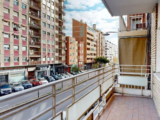 Piso en venta en Zaragoza, La Granja. Oportunidad única en la consolidada y demandada zona de Tenor Fleta. Pisos.