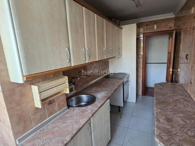 Piso en venta en Zaragoza, La Jota. PISO EN VENTA EN BARRIO LA JOTA ACTIVO INCLUIDO EN PROCESO DE VENTA FLASH. Pisos.