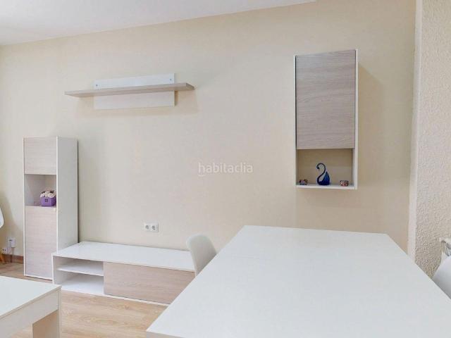 Piso en venta en Zaragoza, Las Delicias. EXCELENTE OPORTUNIDAD VIVIENDA REFORMADA CON POSIBILIDAD DE PLAZA DE GARAJE Y TRASTERO. Pisos.