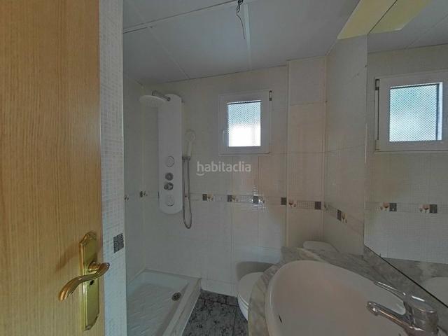 Piso en venta en Zaragoza, Las Fuentes. Piso para inversores alquilado hasta 2029 120.000. Pisos.