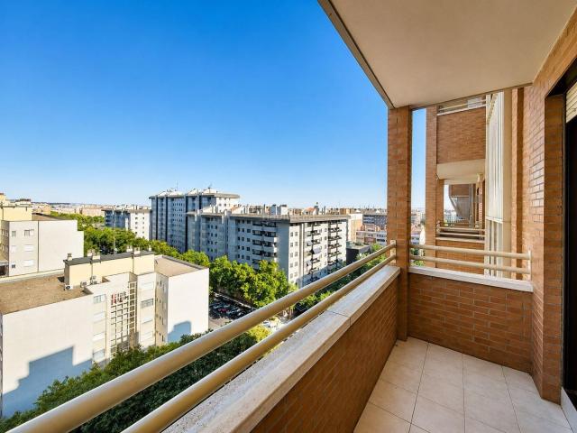 Piso en venta en Zaragoza, Parque de los Cineastas. Exclusiva vivienda en Actur con doble orientación y luz todo el día. Pisos.