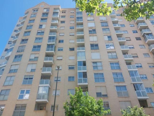 Piso en venta en Zaragoza, Pol Universidad Romareda