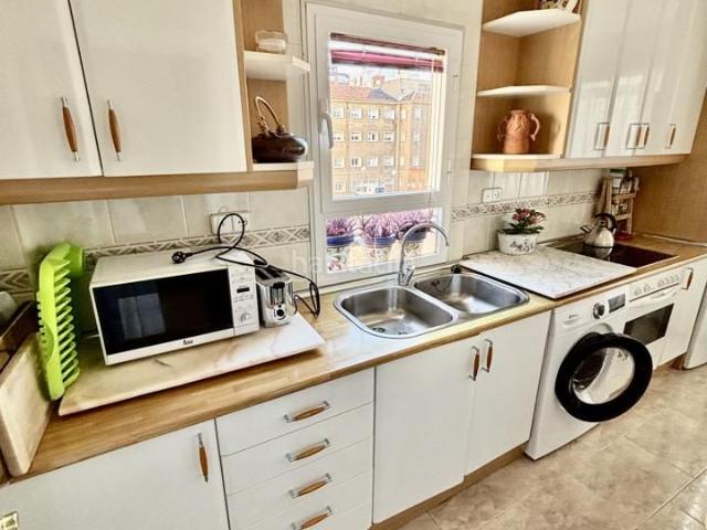 Piso en venta en Zaragoza, Ruiseñores. ESTUPENDO PISO EN RUISEÑORES. Pisos.