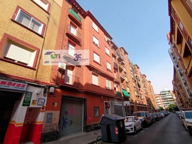 Piso en venta en Zaragoza, San José. Oportunidad de inversixF3n en calle JosxE9 Pellicer. Pisos.