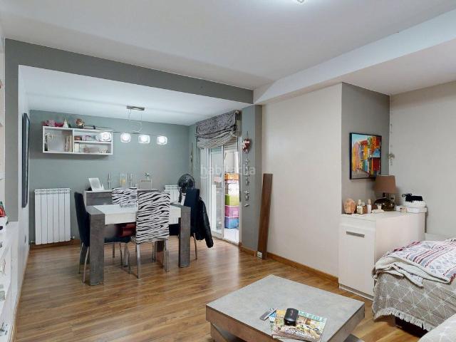 Piso en venta en Zaragoza, San Pablo. ESTRENA TU NUEVO HOGAR MUY CERQUITA DEL CENTRO! Joya reformada con dos terrazas en Calle Santa Inés. Pisos.