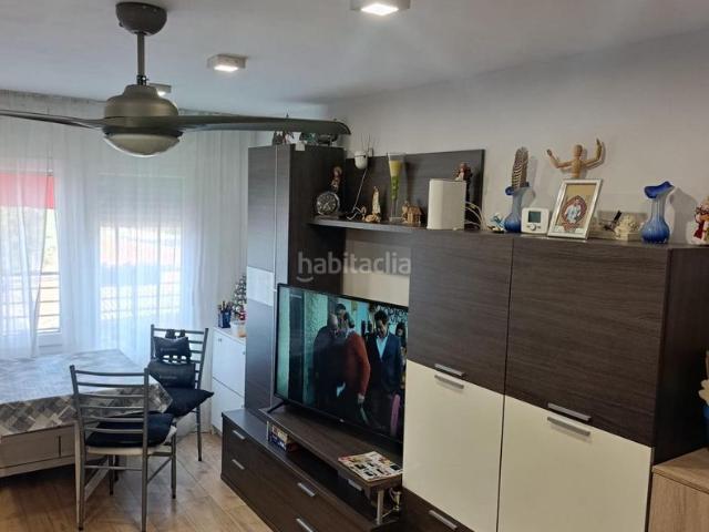 Piso en venta en Zaragoza, Valdefierro. Vía Verde de Oliver Piso de 3 dormitorios con balcón. Pisos.