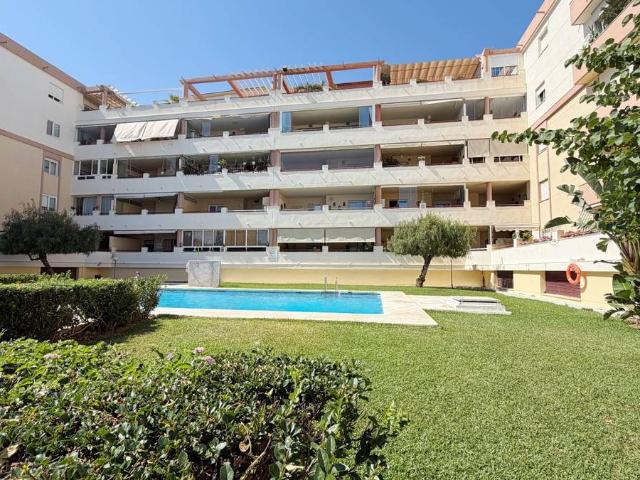 Piso en Venta en Zona Centro Comercial Torrequebrada