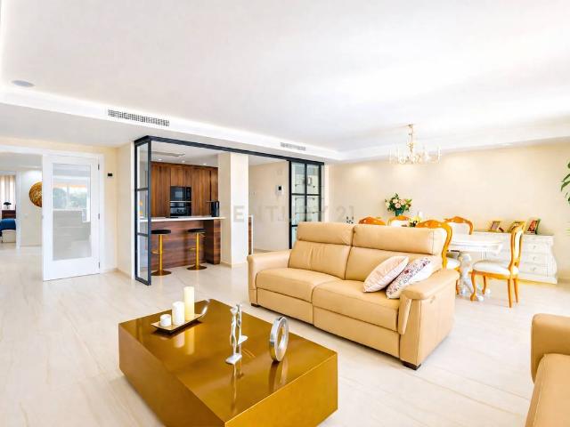 Piso en Venta en Zona Avenida al Vedat