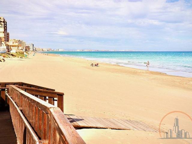 Piso en Venta en Zona Galúa Calnegre