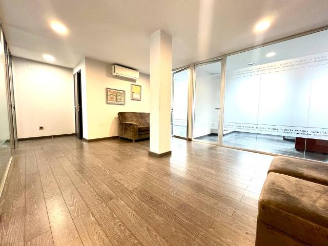 Piso en Venta en Zona de Plaza de Barcelos