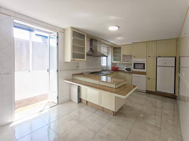 Piso en Venta en Zona de Plaza de Barcelos