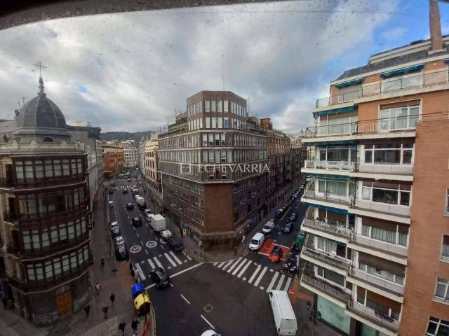 Piso en Venta en Zona Indautxu
