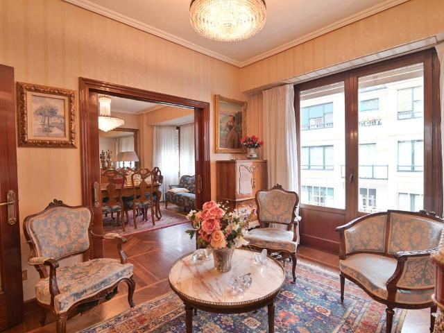 Piso en Venta en Zona Indautxu