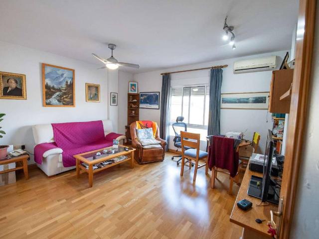 Piso en Venta en Zona Sur Av. de España San Miguel