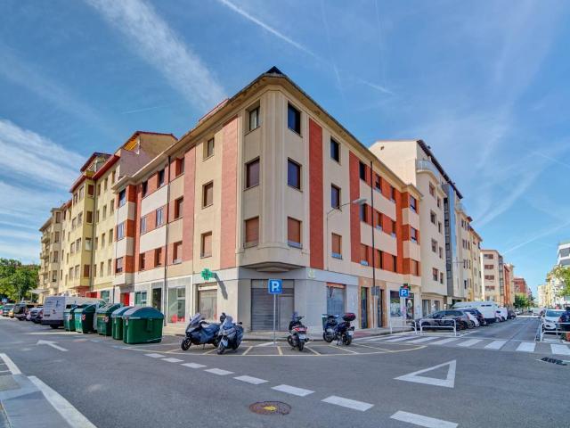 Piso en Venta en 1º Ensanche