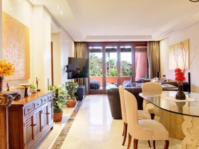 Piso en venta Estepona