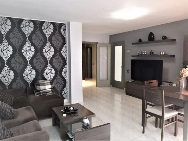 Piso en venta Girona