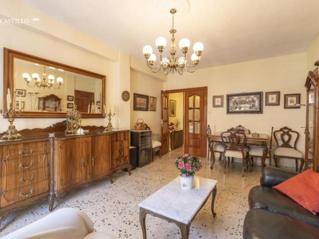 Piso en venta Granada