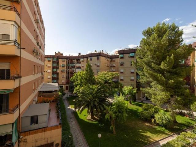 Piso en venta Granada
