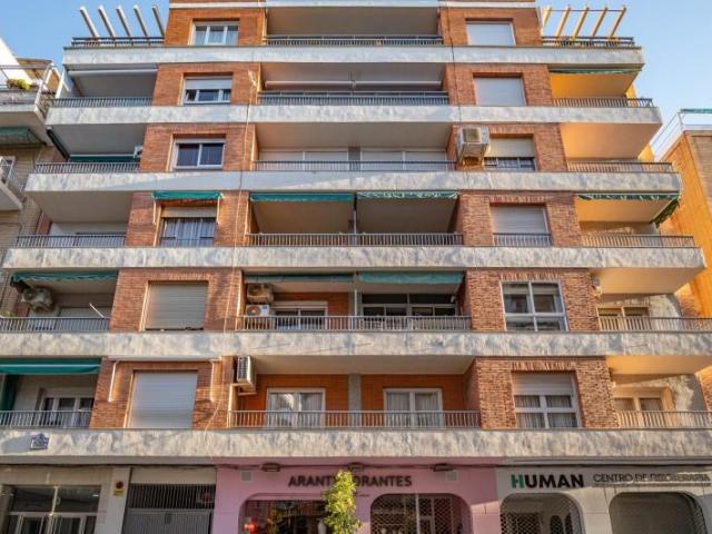 Piso en venta Granada