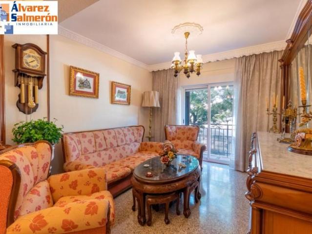 Piso en venta Granada