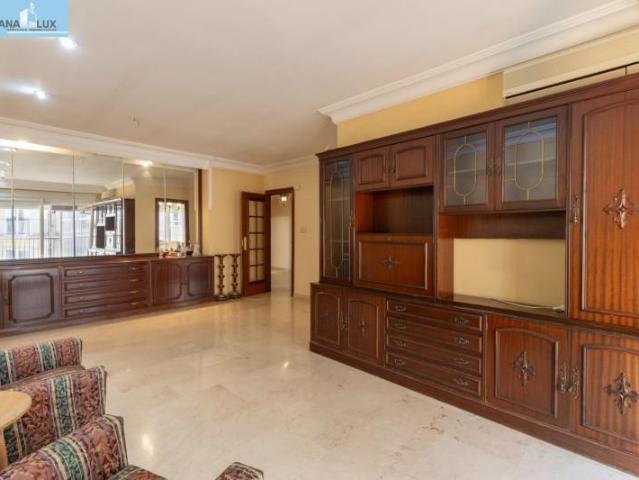 Piso en venta Granada