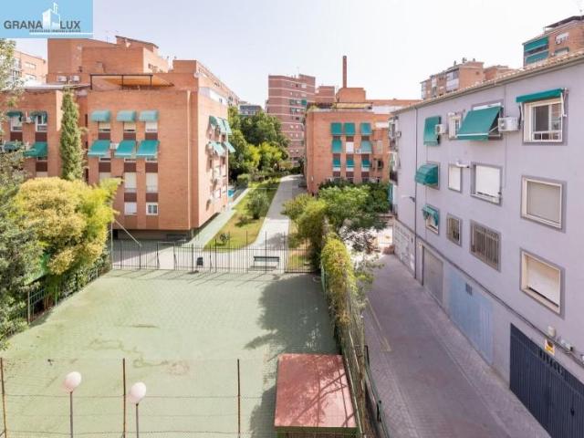 Piso en venta Granada