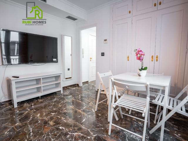 PISO EN VENTA GRANADA C/Navas