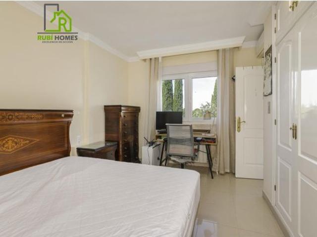 PISO EN VENTA GRANADA C/Arabial